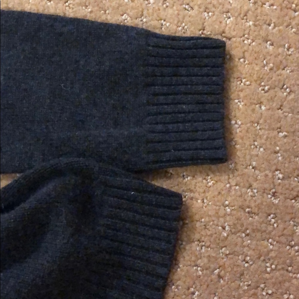 Grey Brandy Melville Sweater - Picture 3 of 7